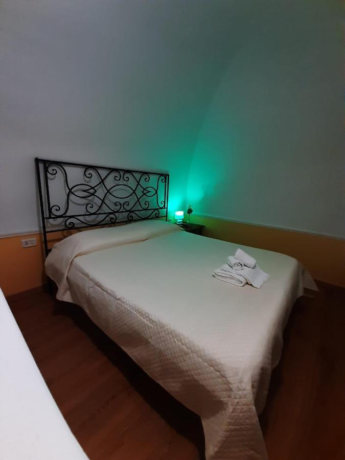 Holiday House Nel Cuore Di Bari Zewnętrze zdjęcie