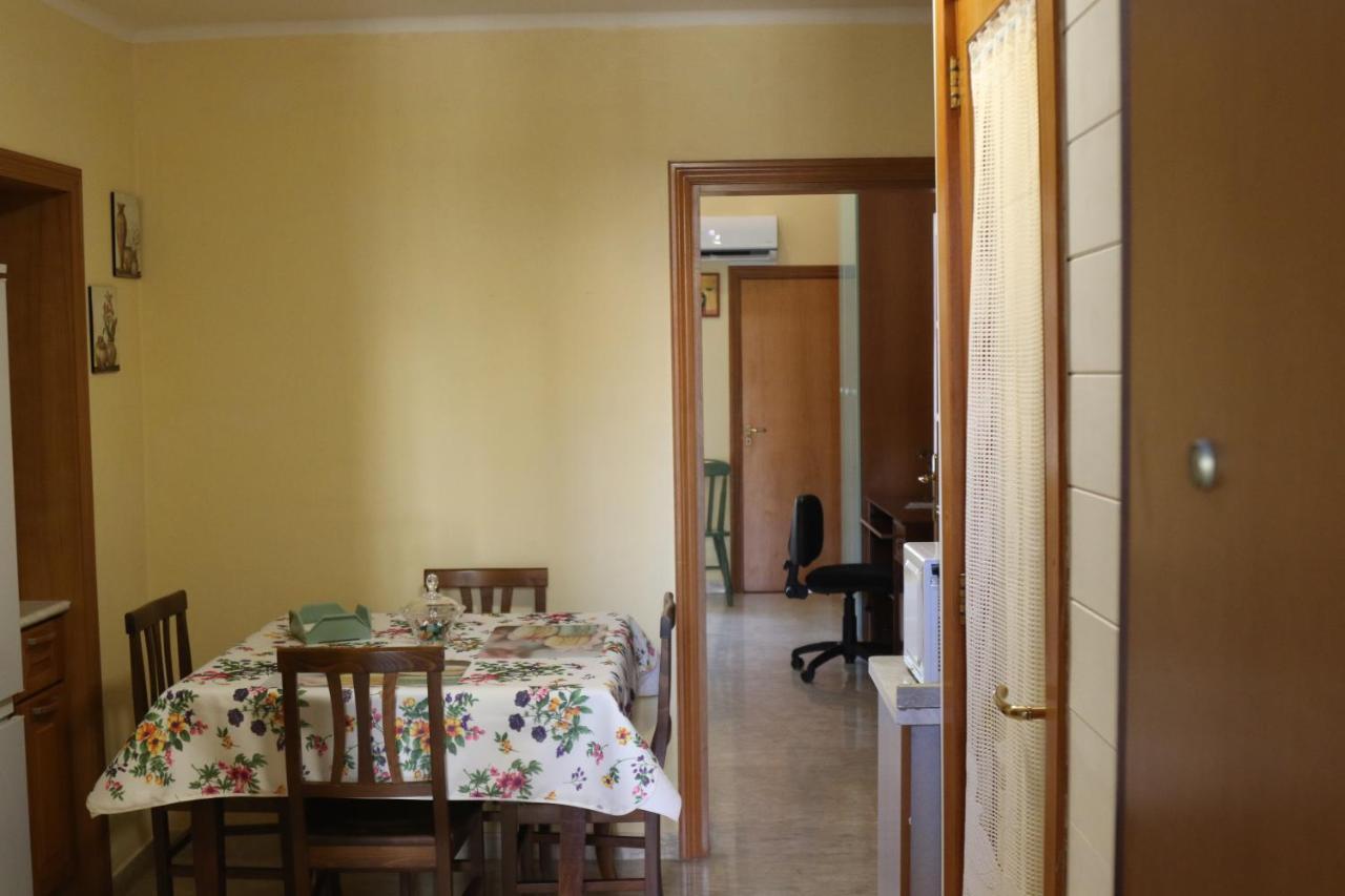 Holiday House Nel Cuore Di Bari Zewnętrze zdjęcie